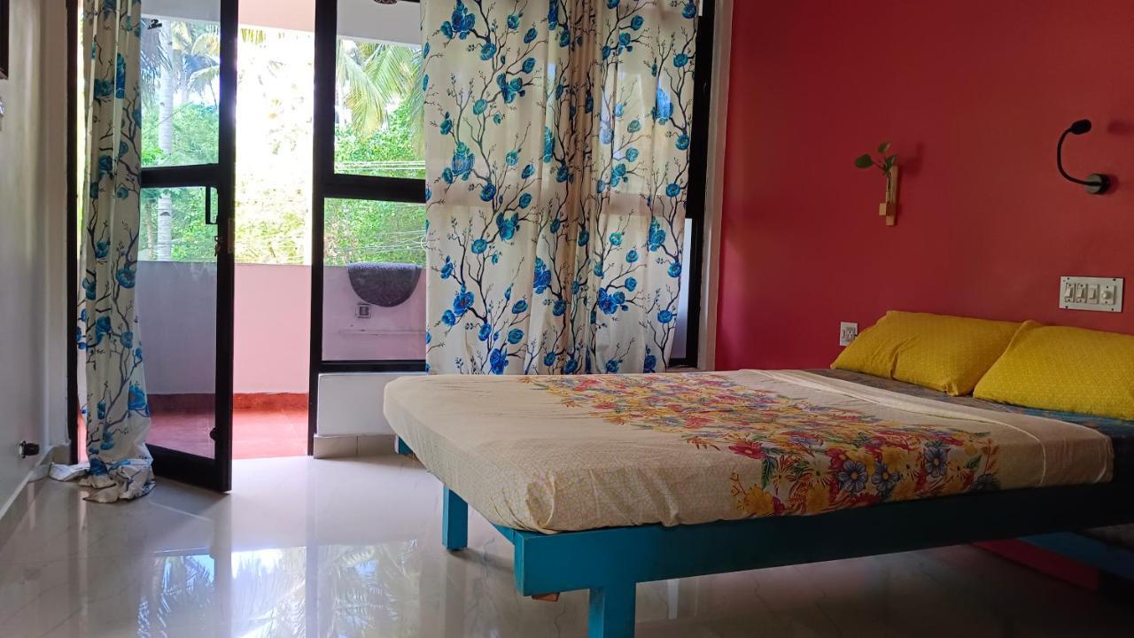 Abhi'S Cafe Avaduthura كوفالام المظهر الخارجي الصورة