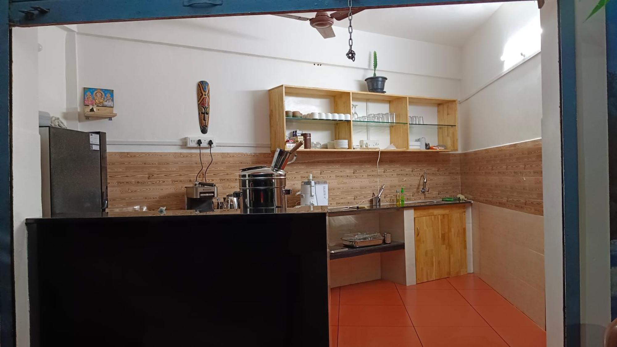 Abhi'S Cafe Avaduthura كوفالام المظهر الخارجي الصورة